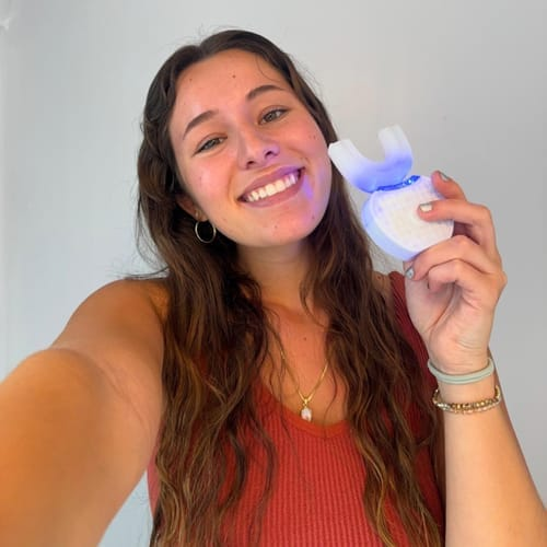 Happy Orybrush user with beautiful smile